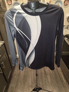 Women’s Navy and Light Blue Long-Sleeve Graphic Tee by